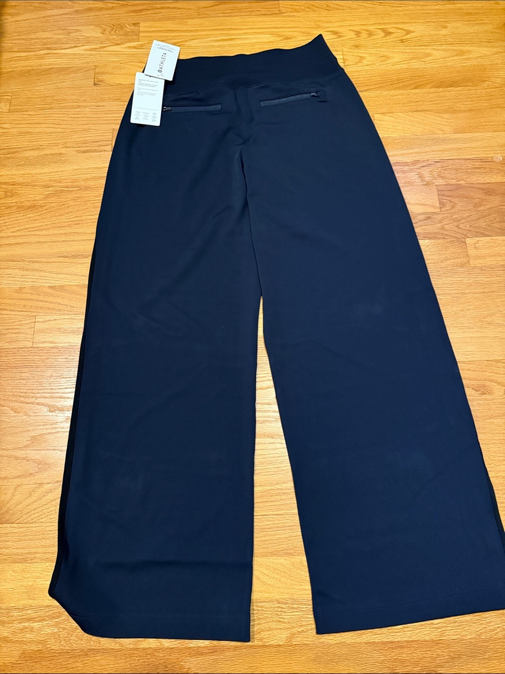 Athleta Wide Leg Pants in Navy with Black Side Panels - Picture 2 of 3